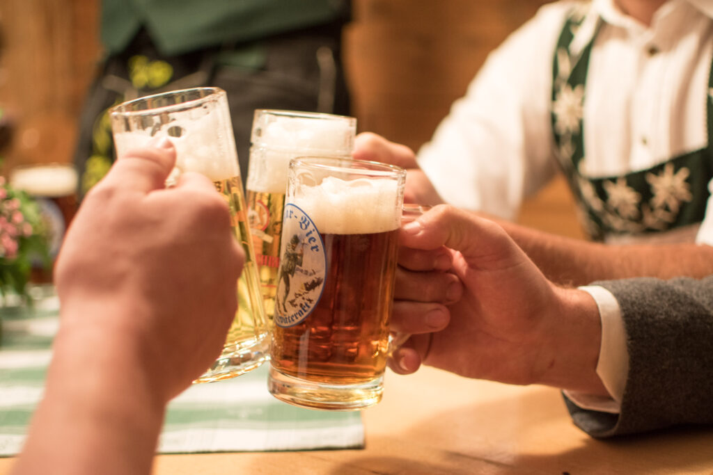 Bier von Brauerei Hirschbräu